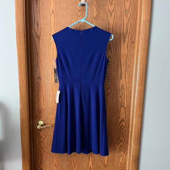 Tahari Petite Dress - Picture 4 of 4